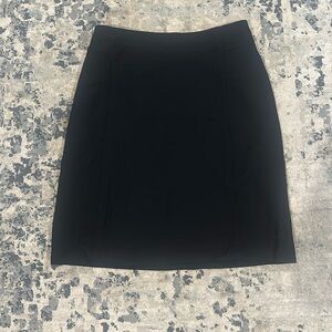BANANA REPUBLIC SIZE 0P BLACK SKIRT